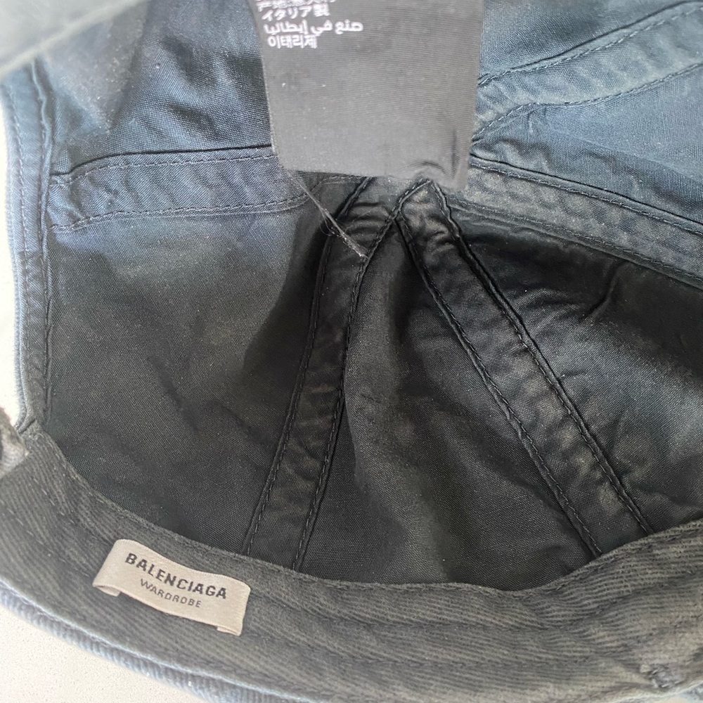 Balenciaga hat - Picture 3 of 5